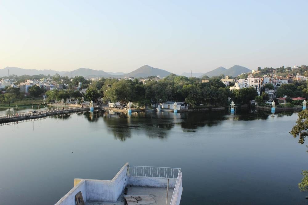 Backpacker Panda Lake Pichola Udaipur Exteriör bild